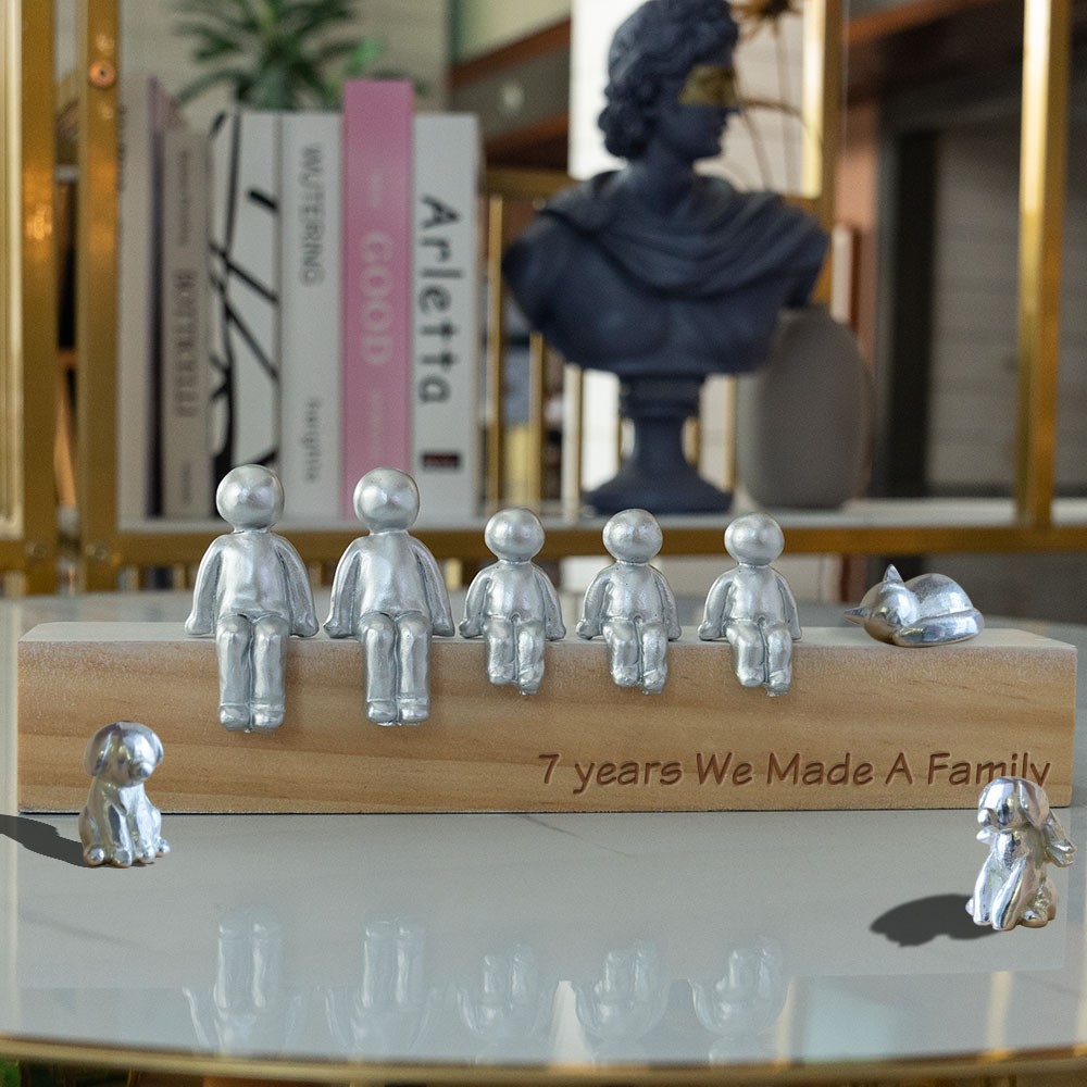 Personalized 7 Years We Made A Family Sculpture Figurines Anniversary Gift 